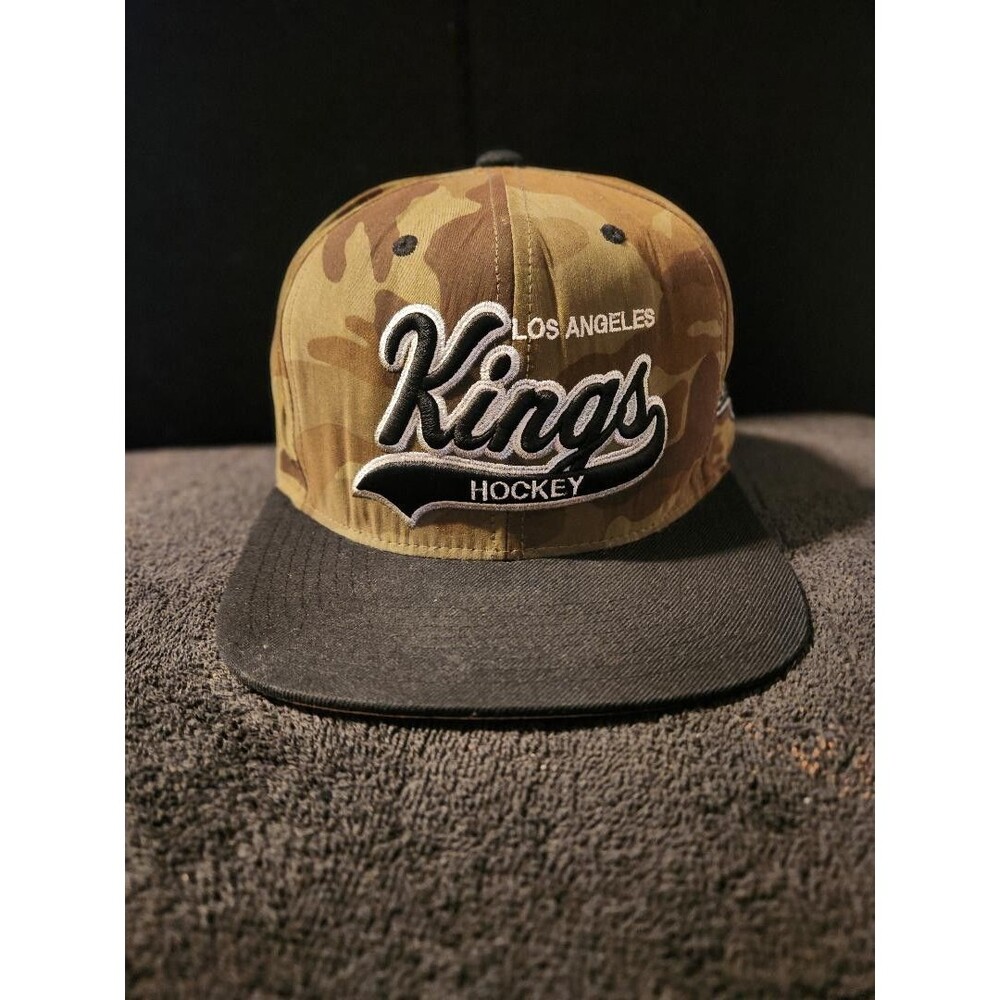 Los Angelas Kings Hockey Scripted Mitchell & Ness Camouflage 2014 Snap Back Hat
